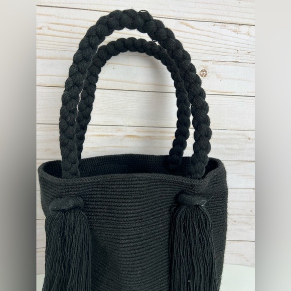 - All Black Hand-Knit Top Handle Bag - Large Wayuu Boho Shoulder Bag - Tre… - Picture 4 of 9